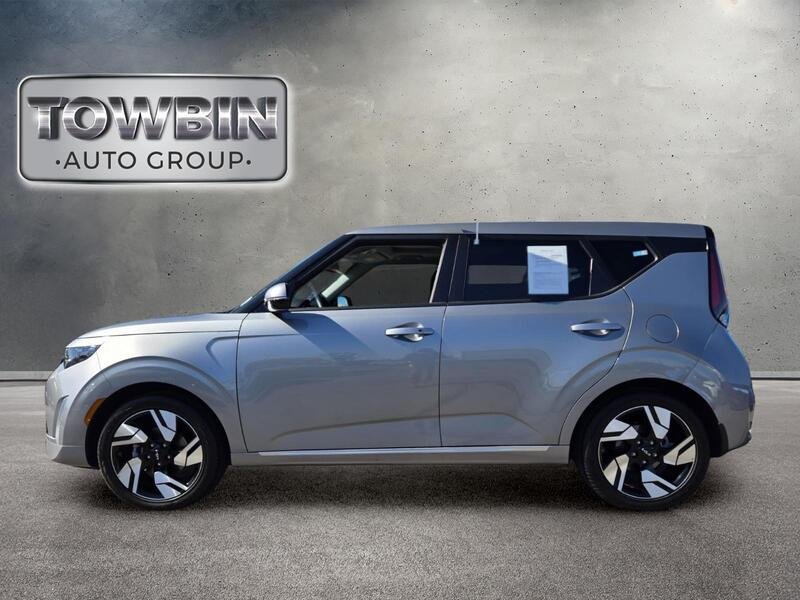 Used 2025 Gray Kia GT-Line image 8