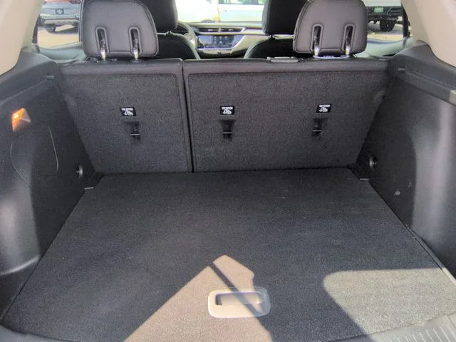 Used 2023 Black Buick Preferred image 27