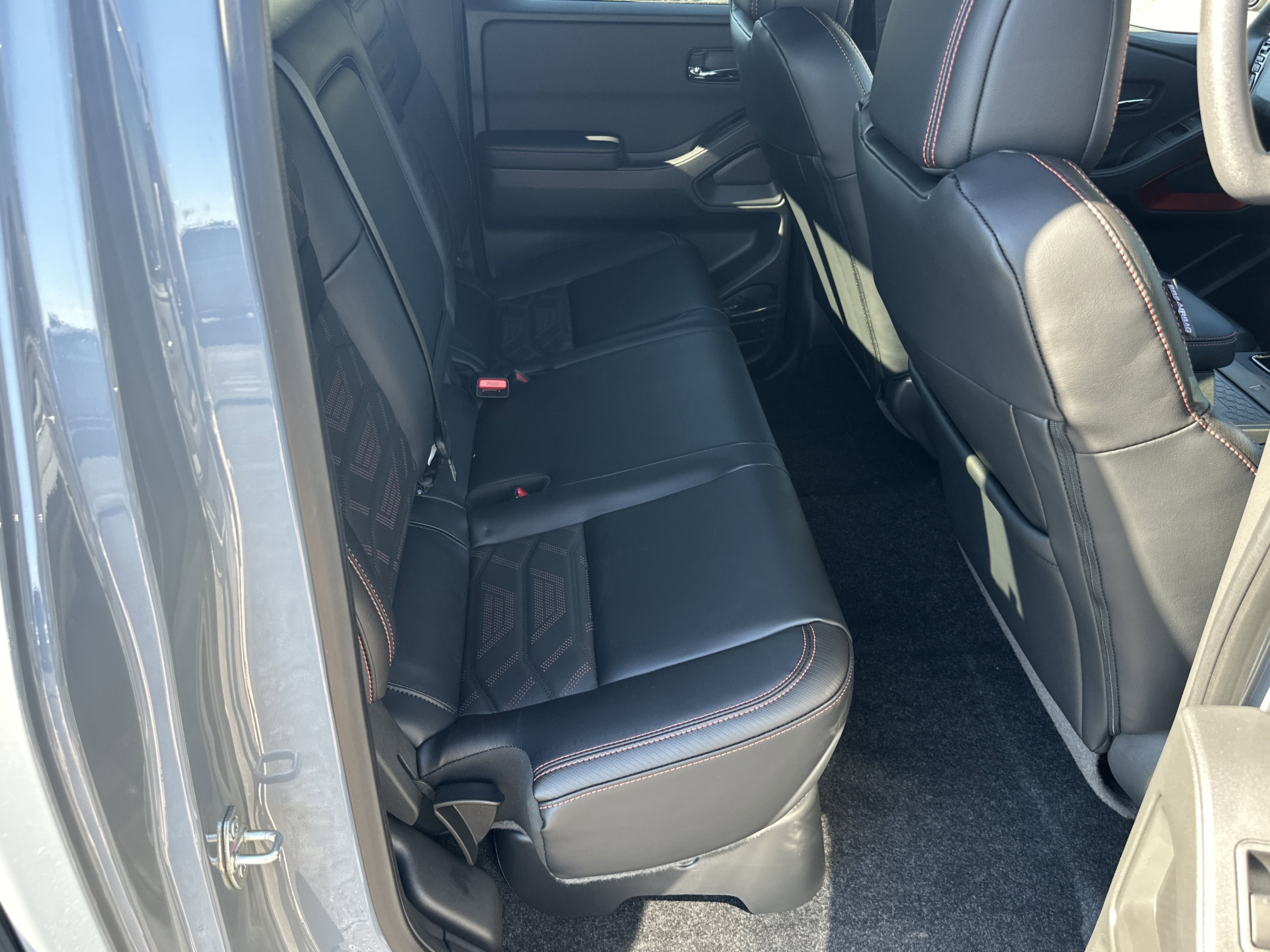 2025 Nissan Frontier PRO-4X - Photo 16