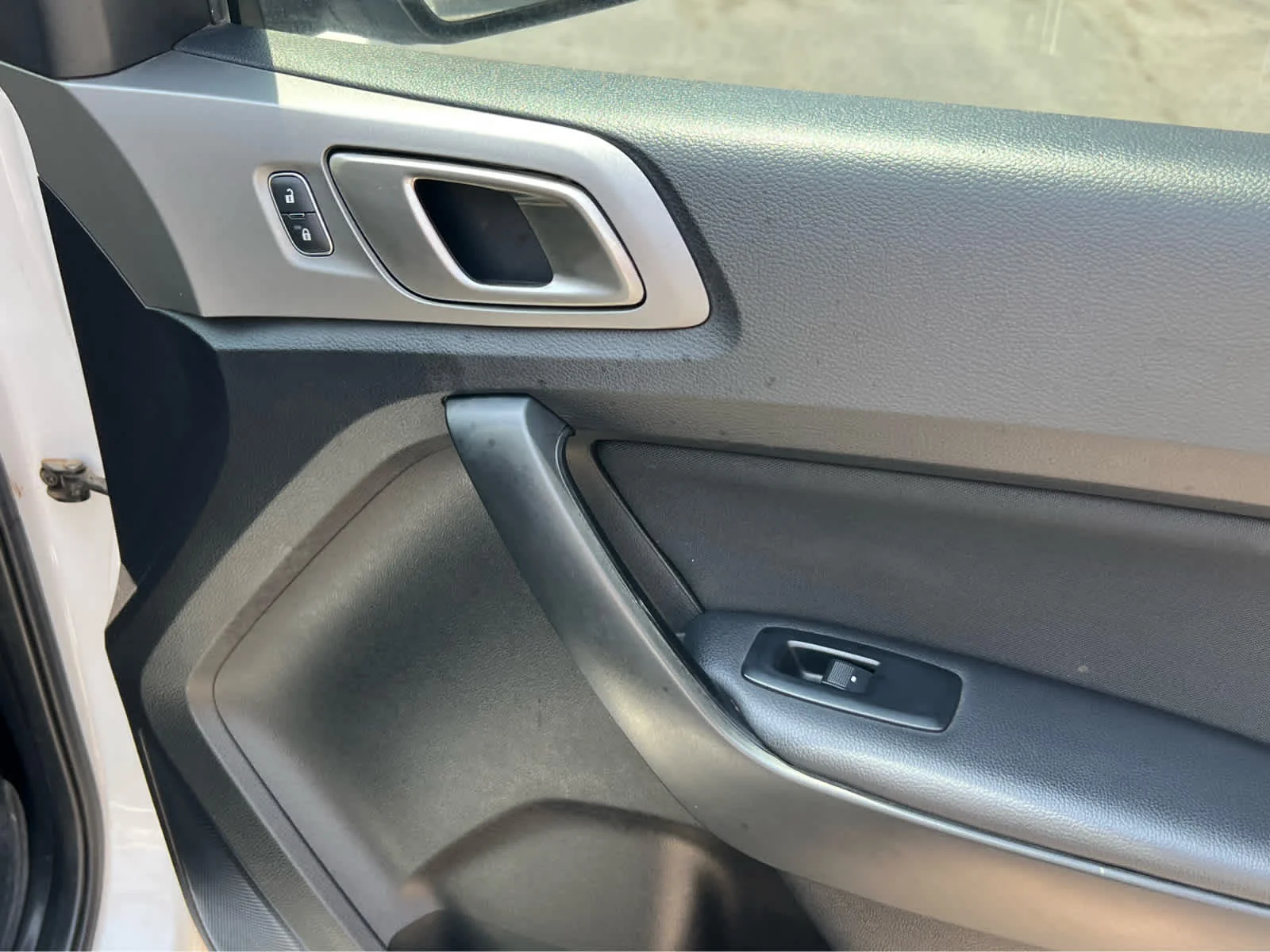Certified Used 2020 Oxford White Ford XLT image 19