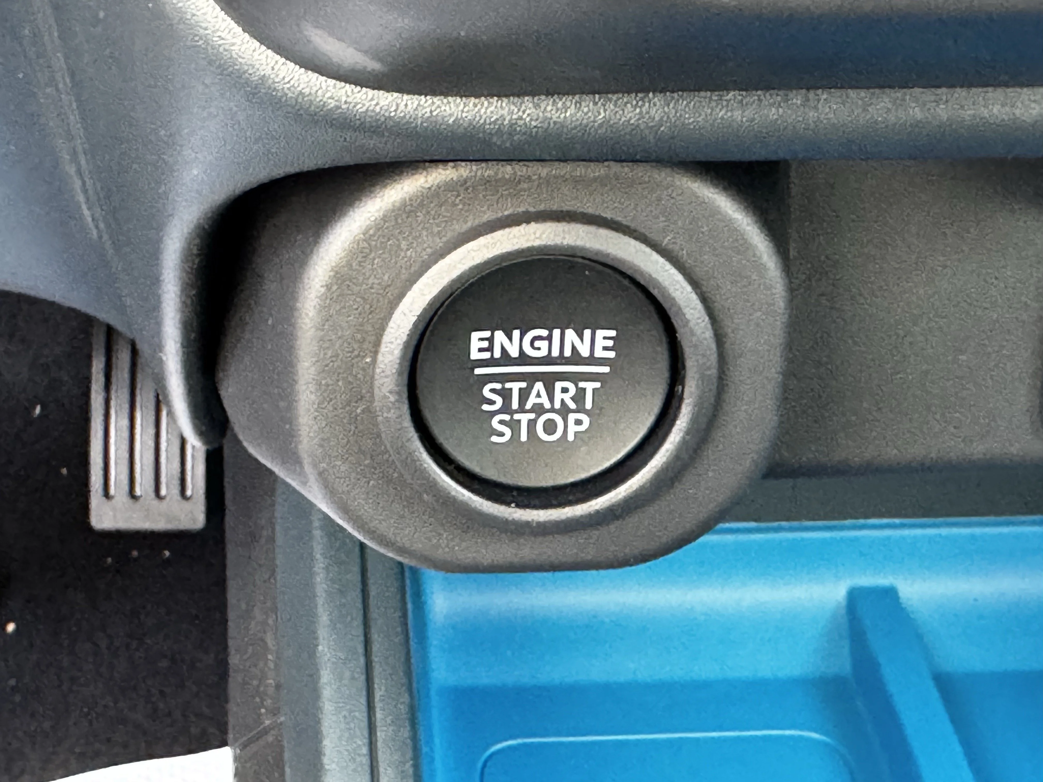 New 2026 Oxford White Ford XLT image 16