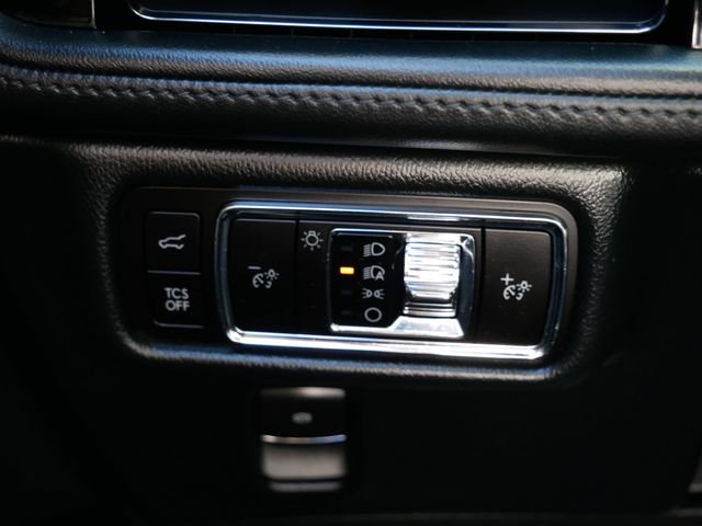 Used 2023 Black Metallic Lincoln Reserve image 19