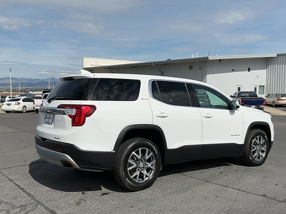 Used 2020 Summit White GMC FWD SLE image 5
