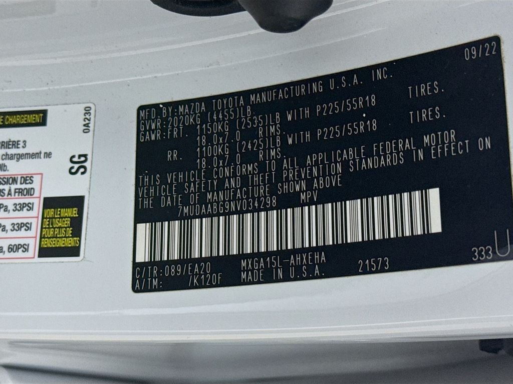 2022 Toyota Corolla Cross XLE - Photo 32