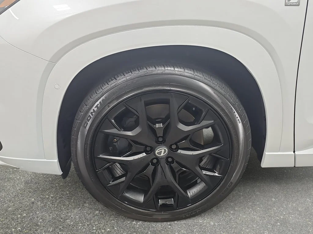 New 2026 Wind Chill Pearl Lexus F SPORT HANDLING AWD image 31