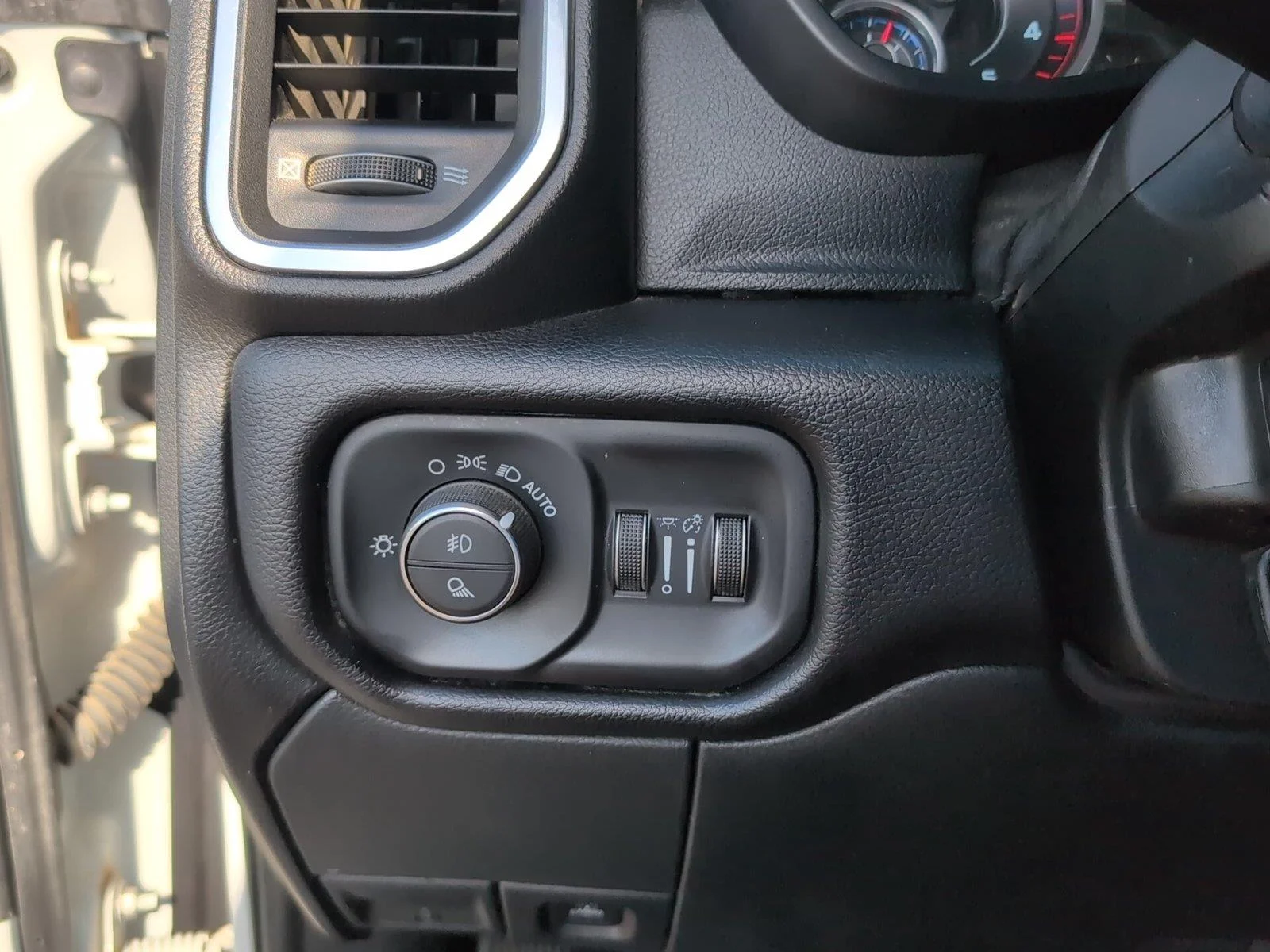 Used 2024 Bright White Clearcoat Ram Laramie image 29
