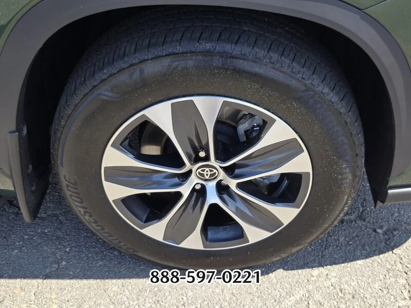 Used 2025 Cypress TOYOTA XLE image 20