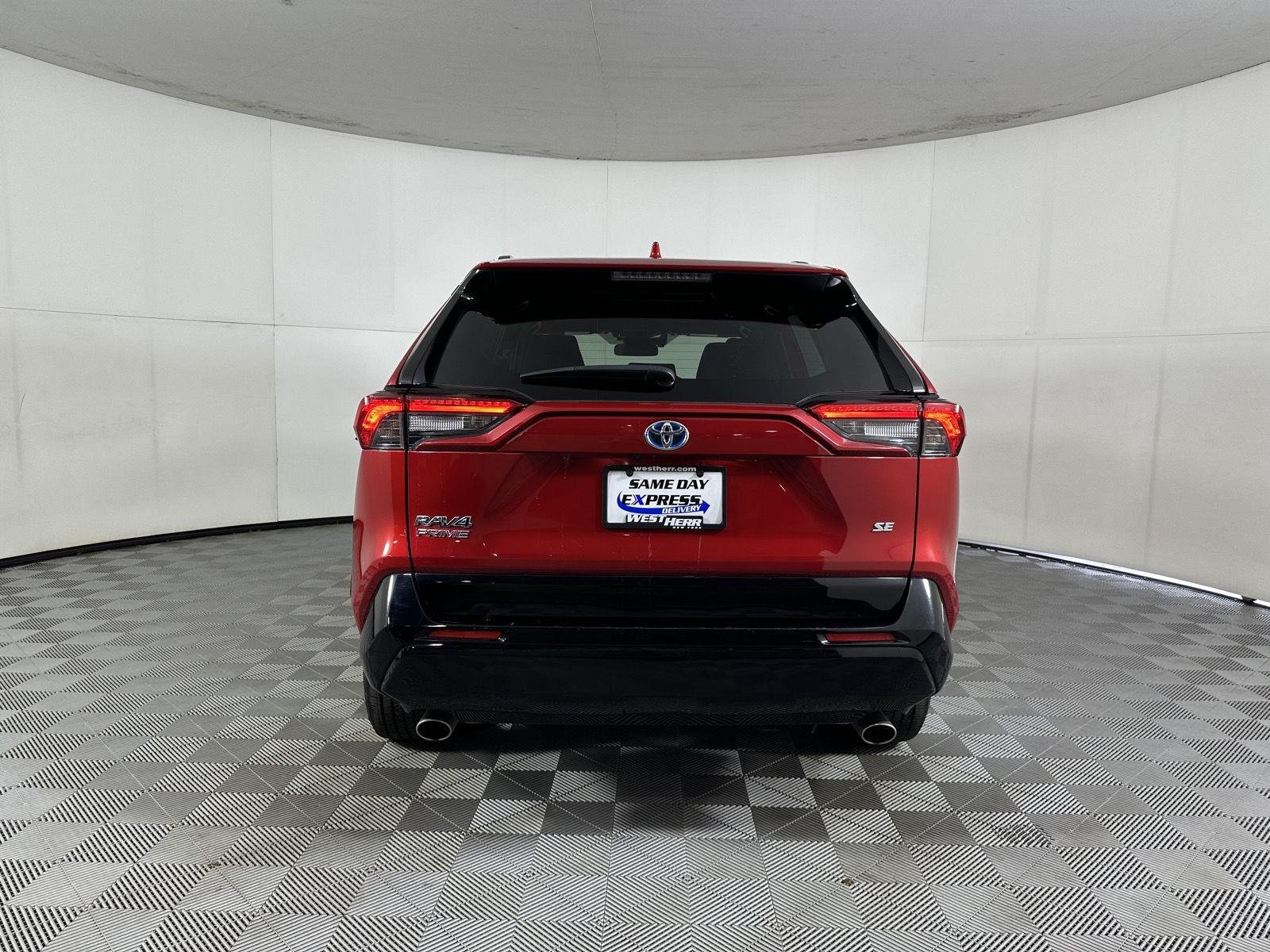 Certified Used 2022 Supersonic Red Toyota SE image 5