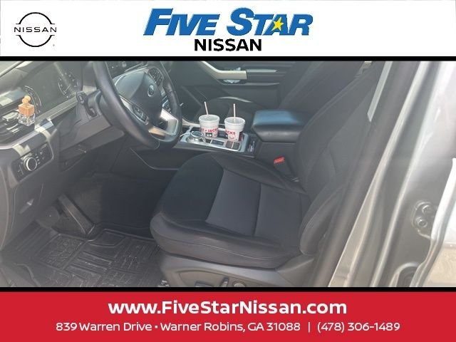 Used 2023 Silver Ford XLT image 7