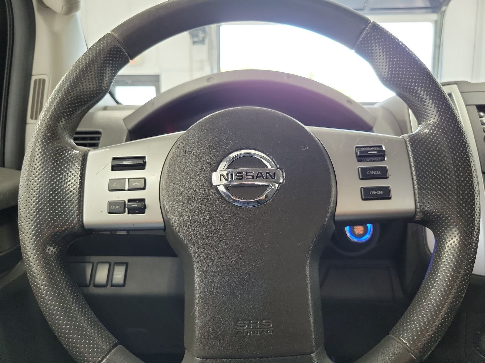 Used 2015 Black Nissan S image 12