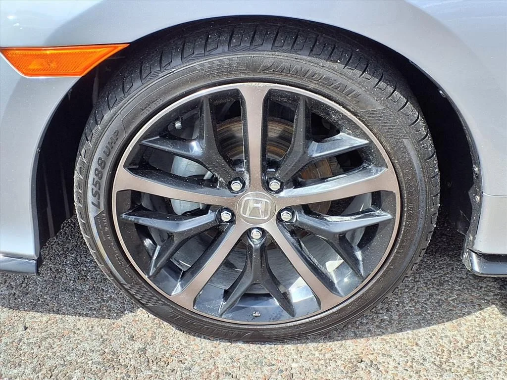 Used 2021  Honda Sport Touring image 23