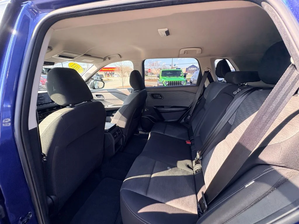 Used 2021 Blue Nissan S image 32