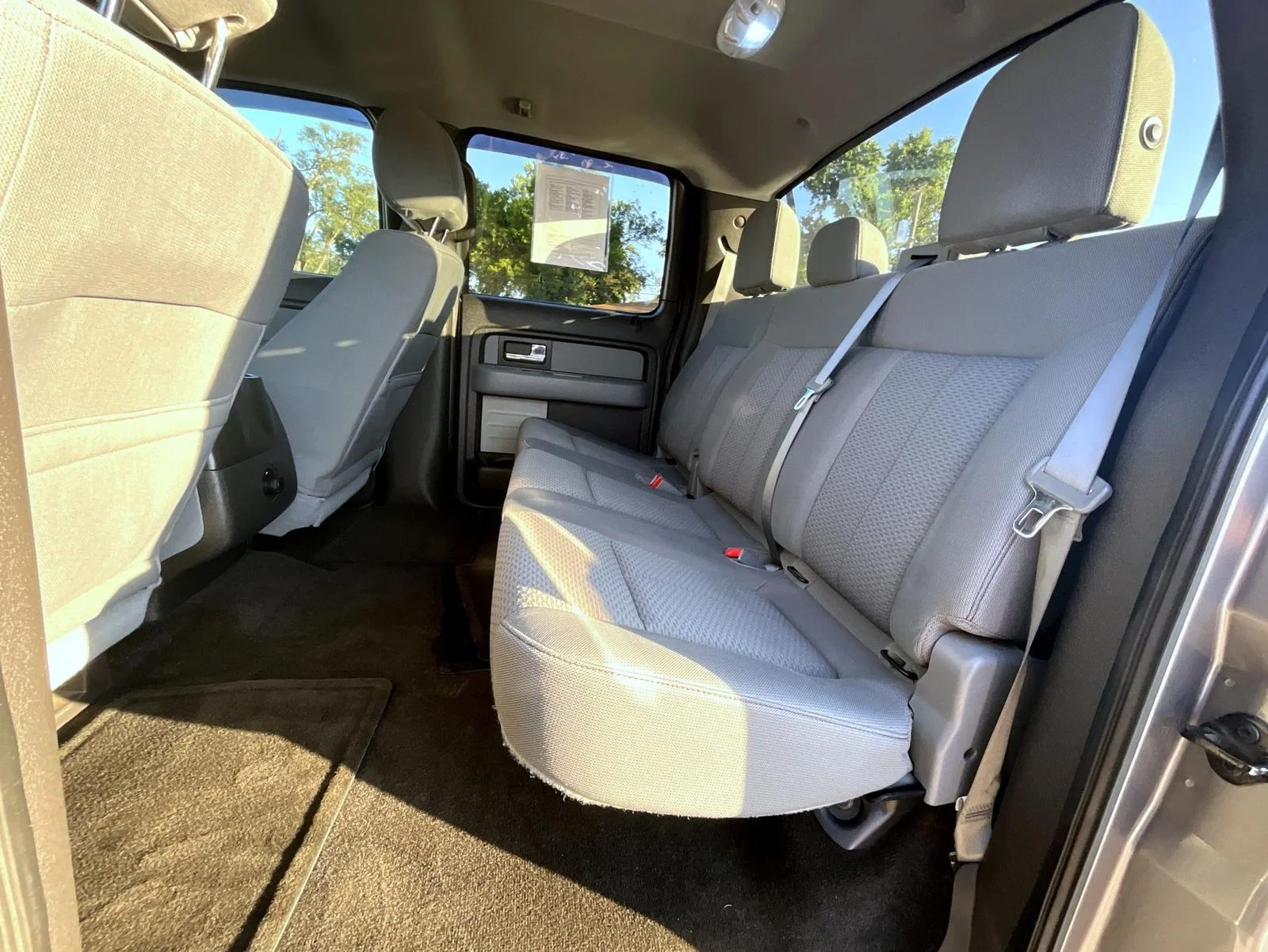 Used 2013 Gray Ford XLT image 21
