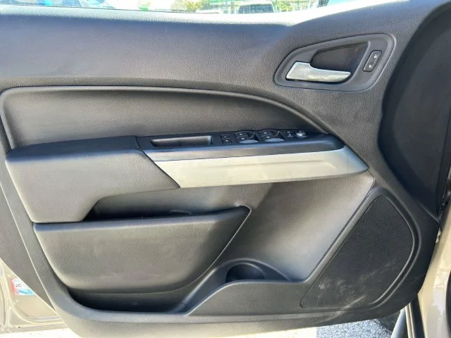 Used 2022 Beige Chevrolet ZR2 image 15