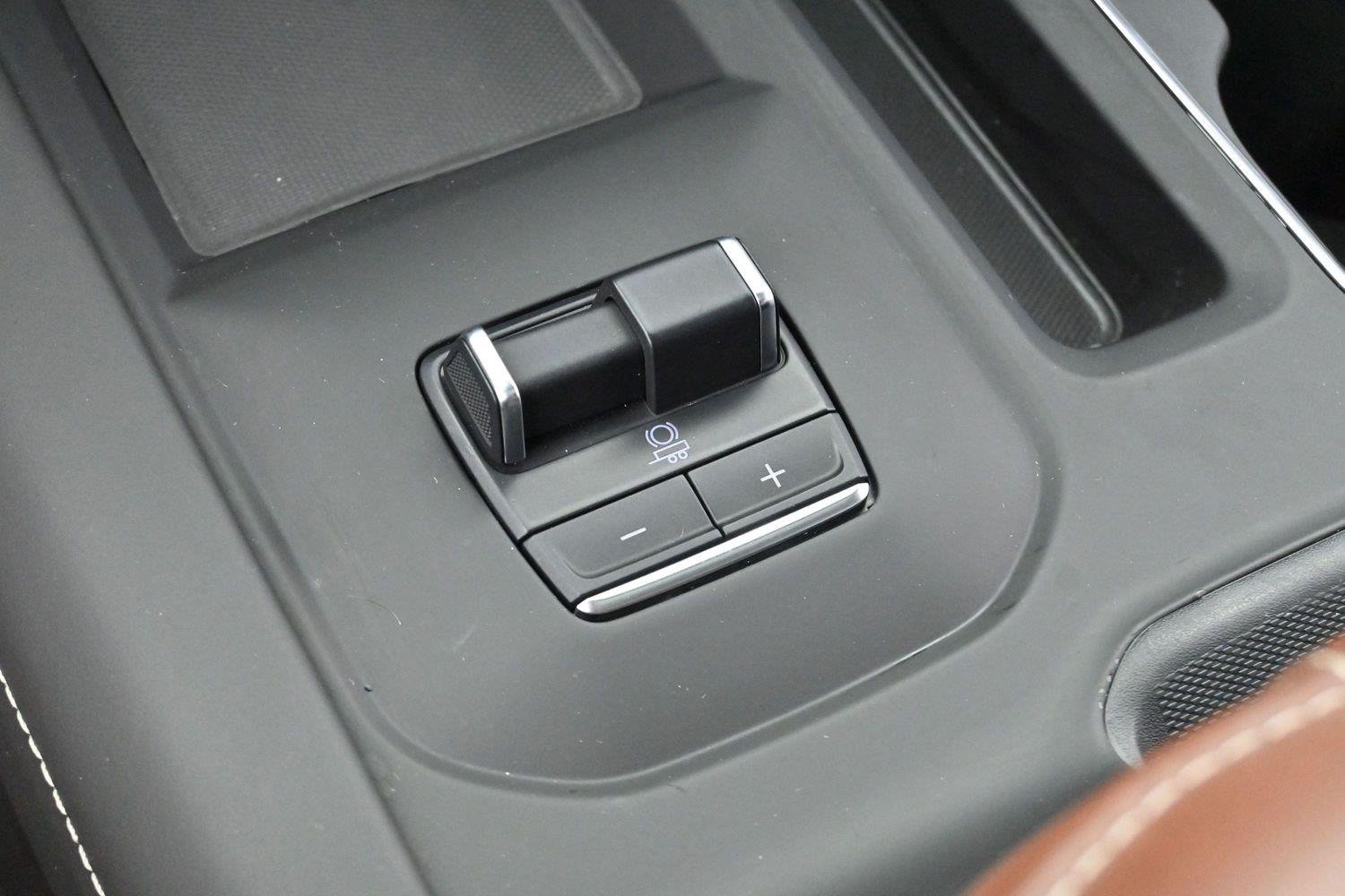 Used 2025 Summit White GMC Denali Ultimate image 21