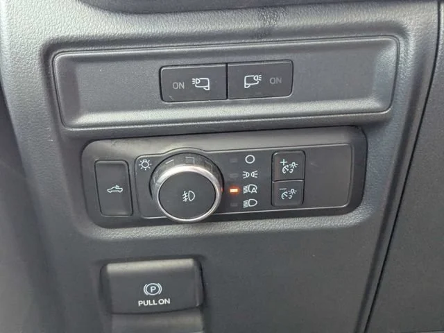 Used 2022 Silver Ford XL image 24