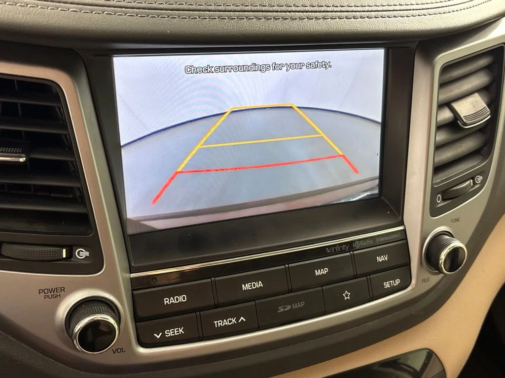 Used 2018 Red Hyundai SEL Plus image 37