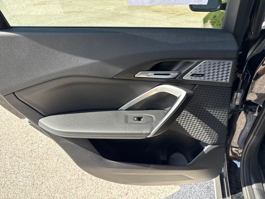 Used 2023 Black BMW xDrive28i image 26