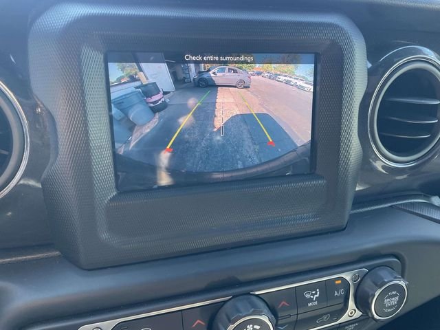Used 2021 Blue Pearl Jeep Unlimited Sport Altitude image 29