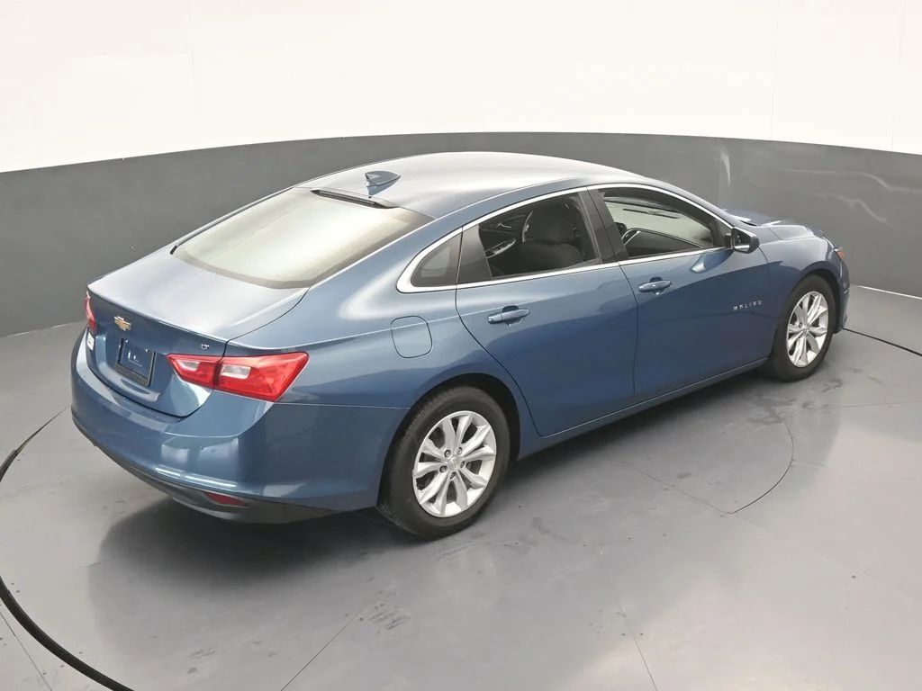 Used 2025 Lakeshore Blue Metallic Chevrolet LT image 48
