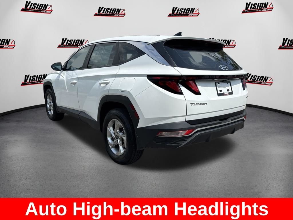 Used 2023 White Hyundai SE image 8