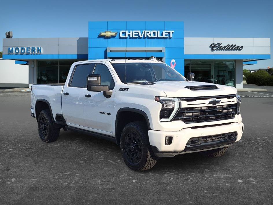 Used 2024 Summit White Chevrolet LTZ image 7