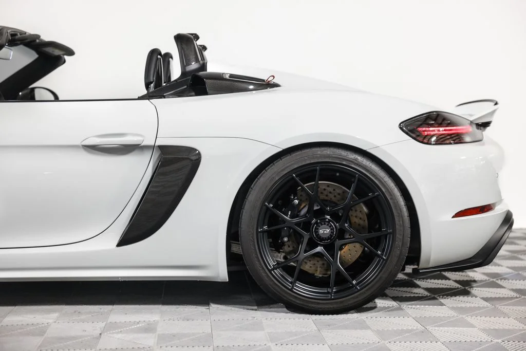 2024 Porsche 718 Spyder RS - Photo 18