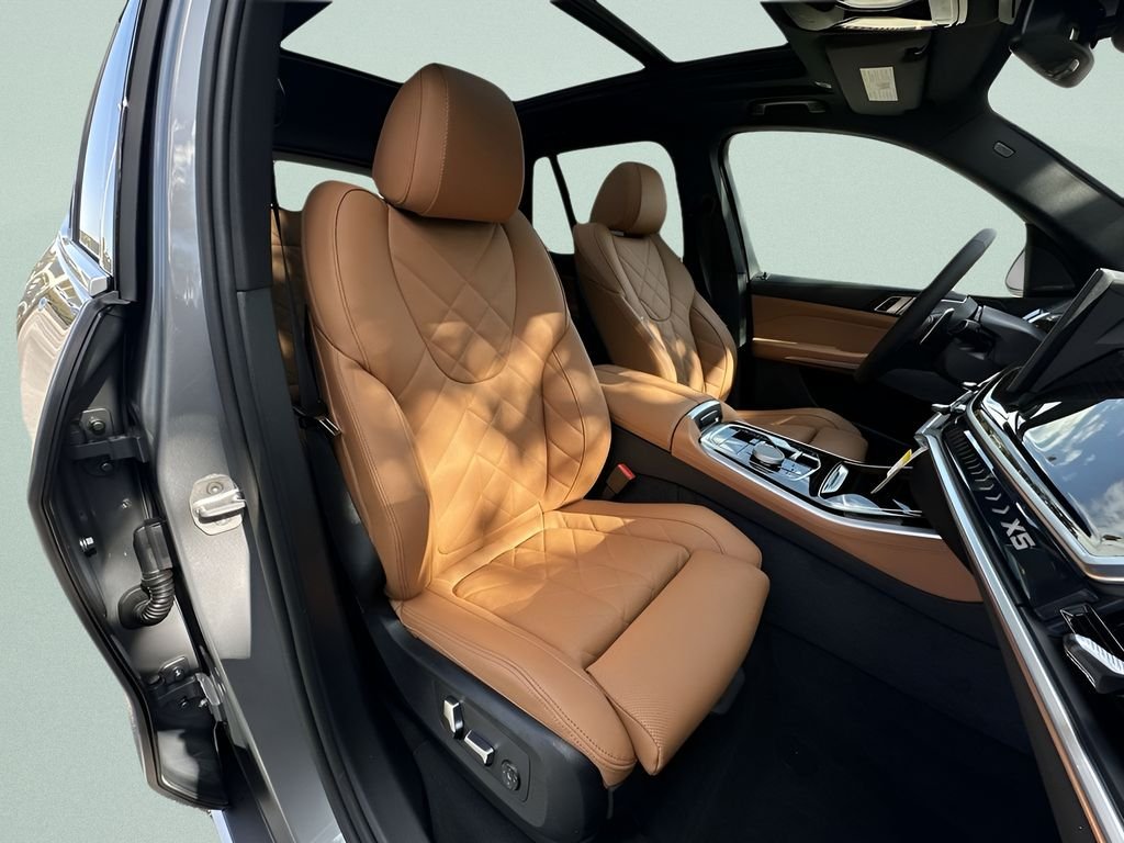 New 2026 Skyscraper Grey Metallic BMW sDrive40i image 29