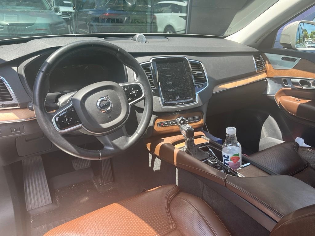 Used 2018  Volvo T6 Inscription image 6