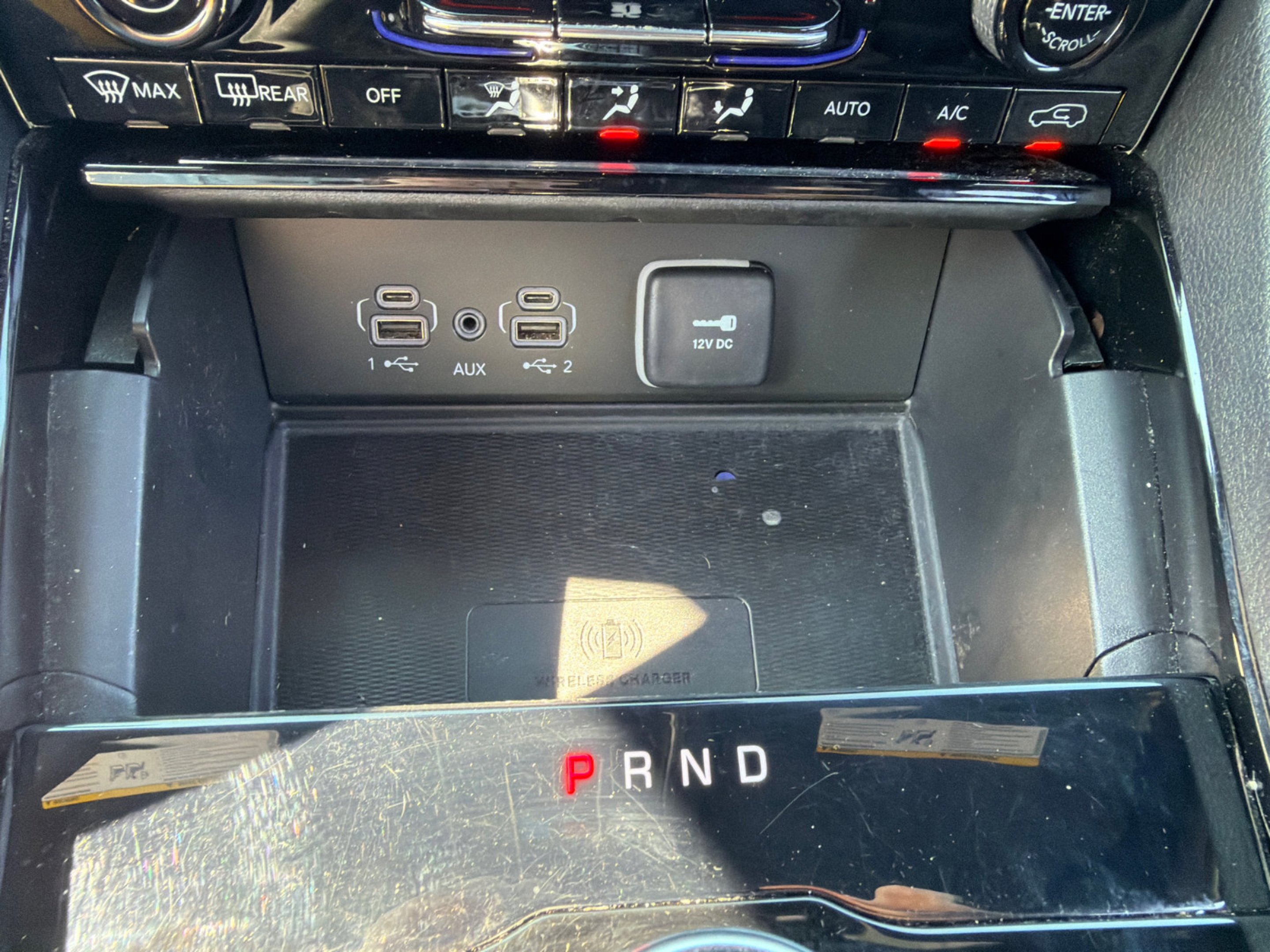 Used 2023 Diamond Black Jeep Altitude image 28