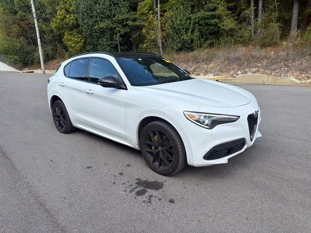 Used 2021 White Alfa Romeo Ti Sport image 1
