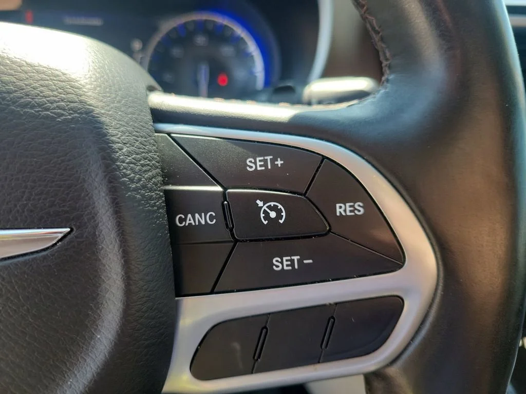 Used 2017 White Chrysler Touring-L Plus image 26