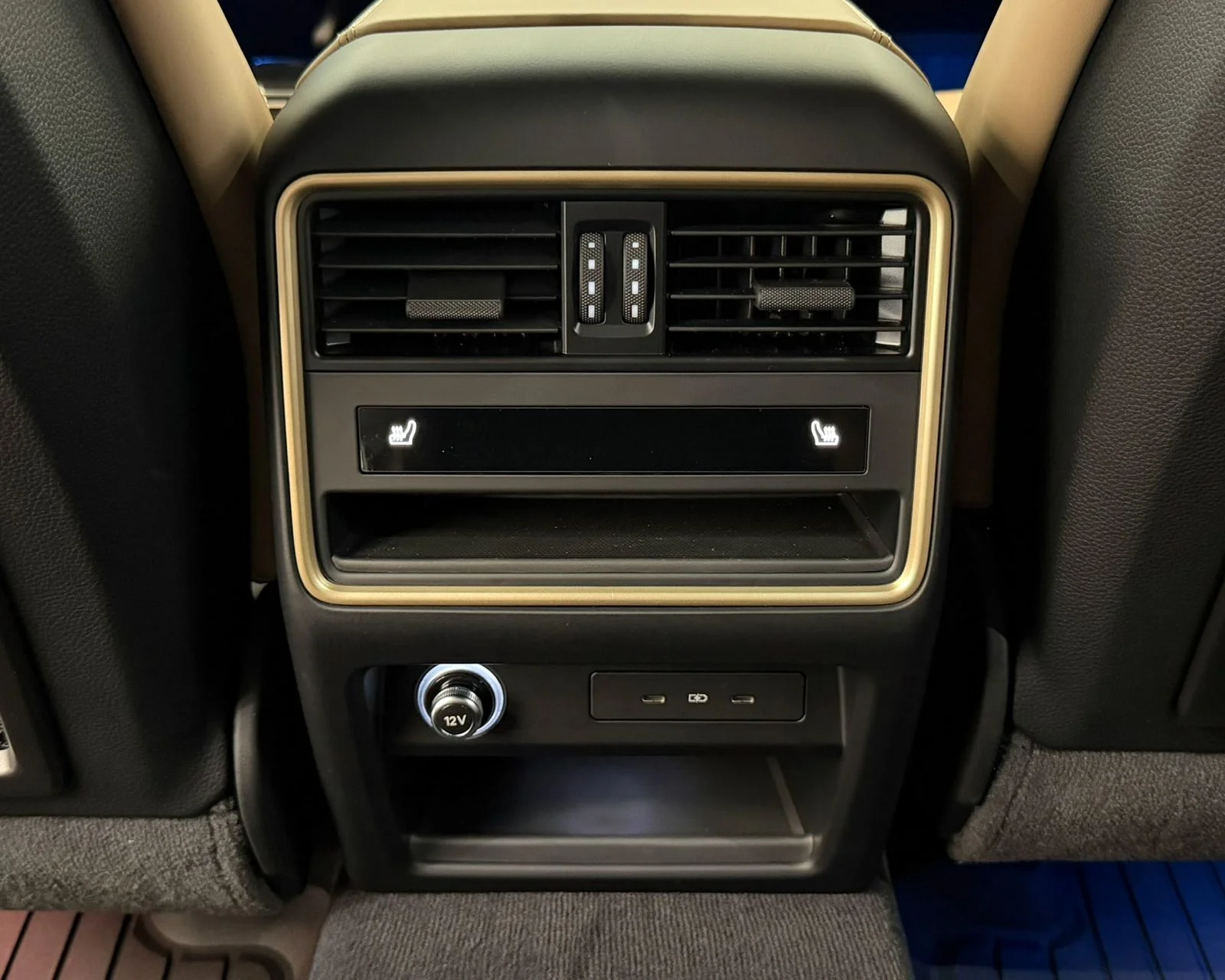 Used 2025 White Porsche Turbo image 28