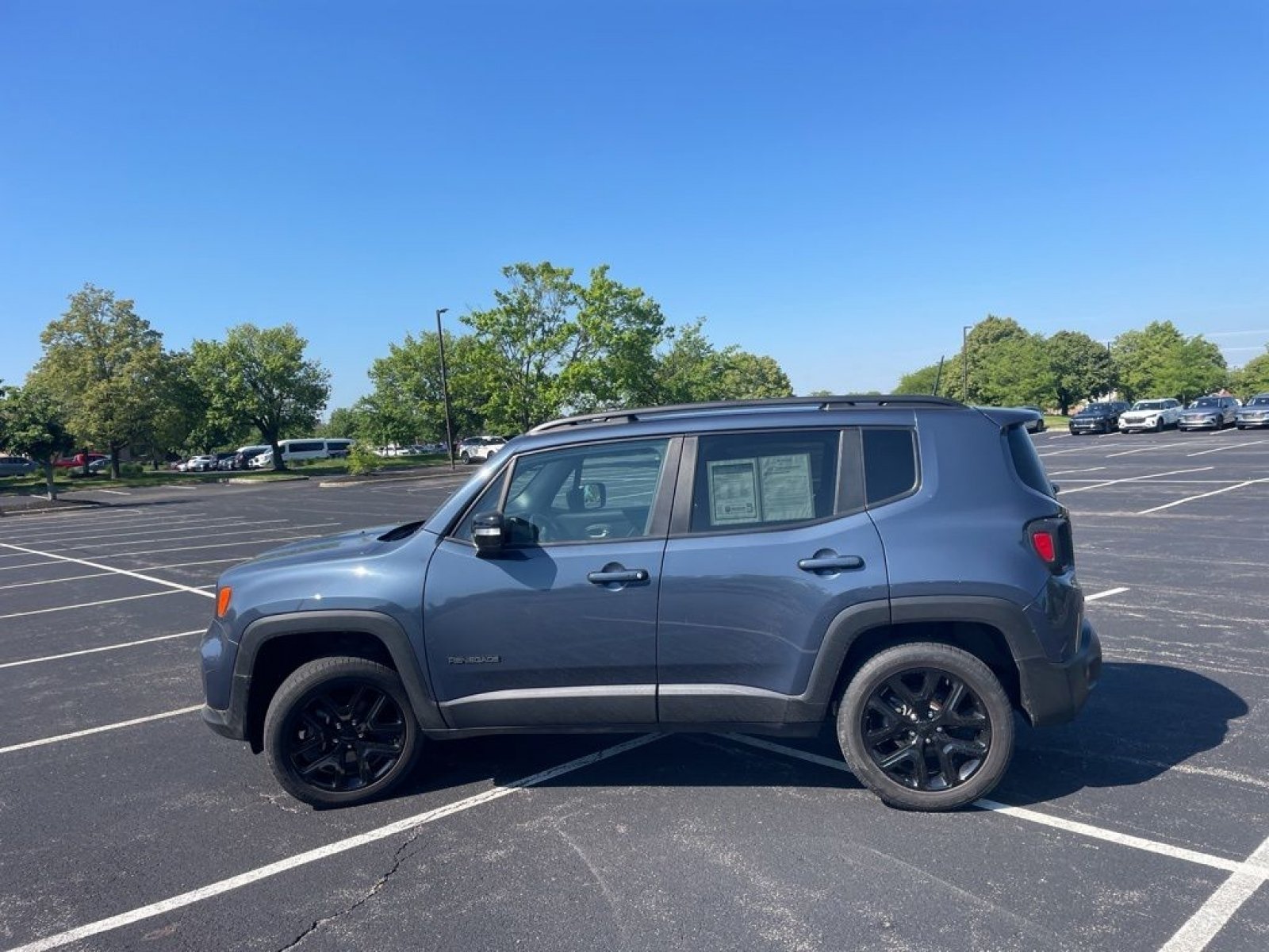 2022 Jeep Renegade Altitude - Photo 6