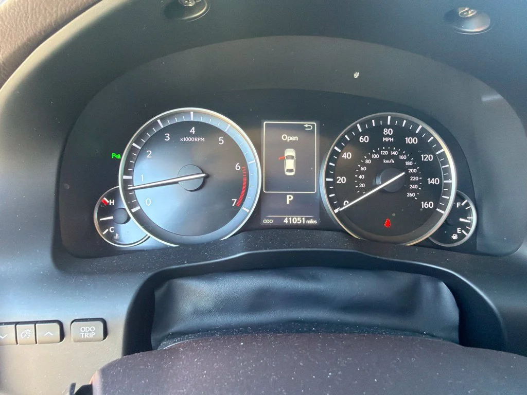 Used 2016 Nebula Gray Pearl Lexus 350 image 29