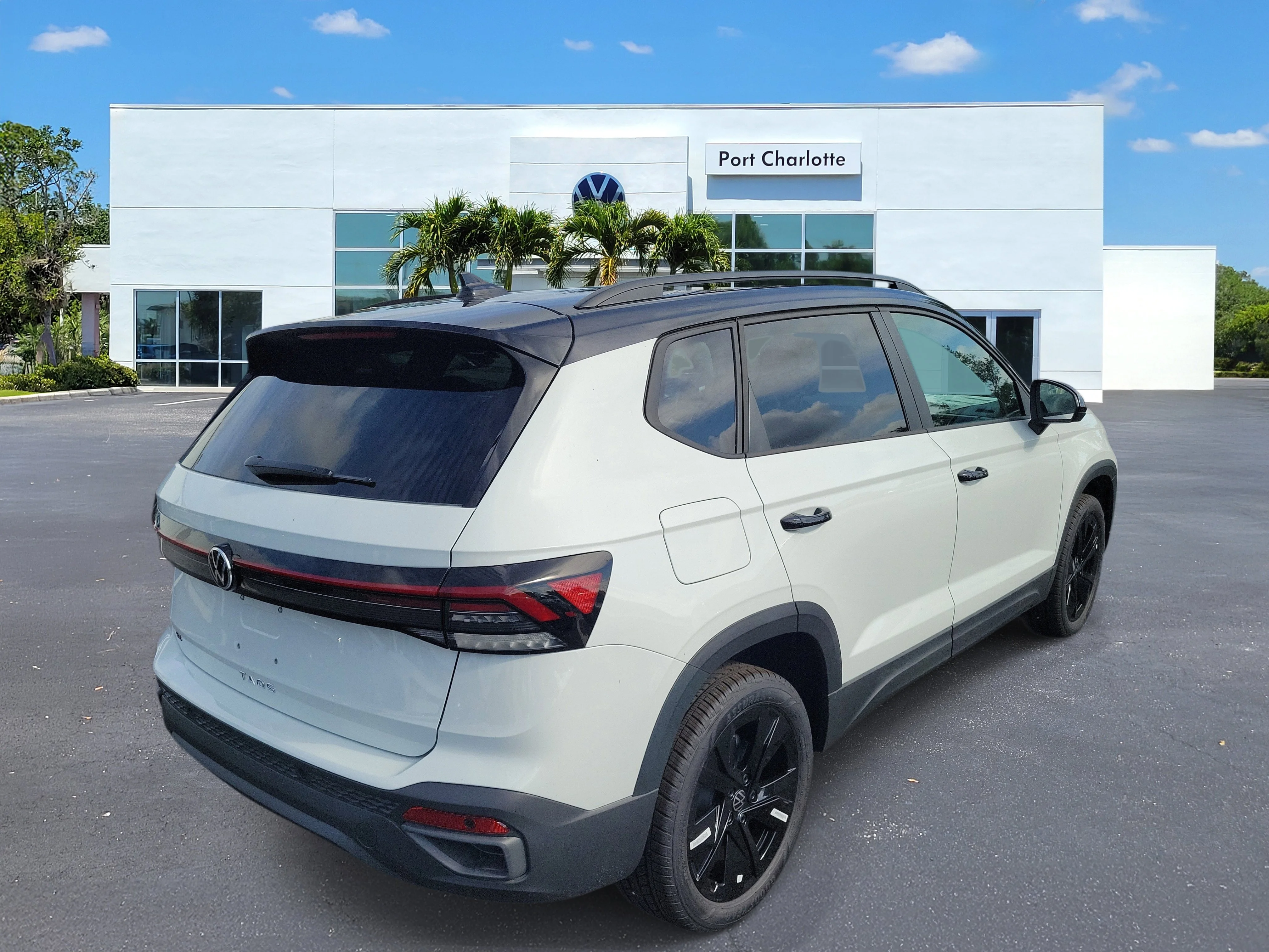 New 2026 White Volkswagen 1.5T SE Black image 31