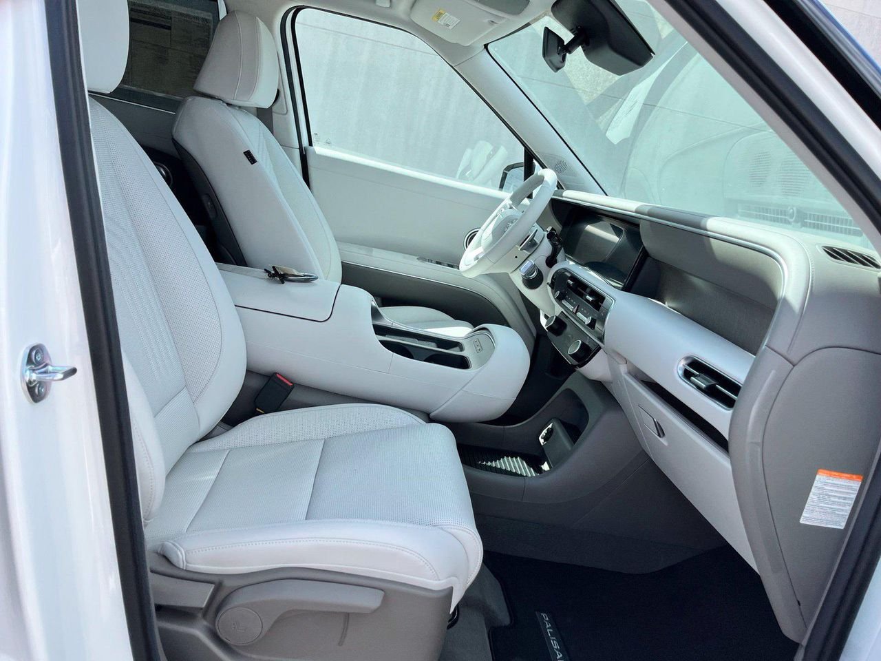 New 2027 White Hyundai Blue SEL 7P image 22
