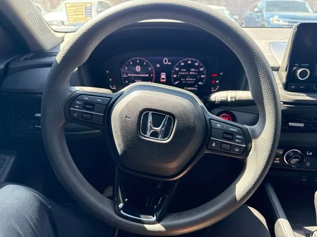 Used 2023 Silver Honda EX image 6
