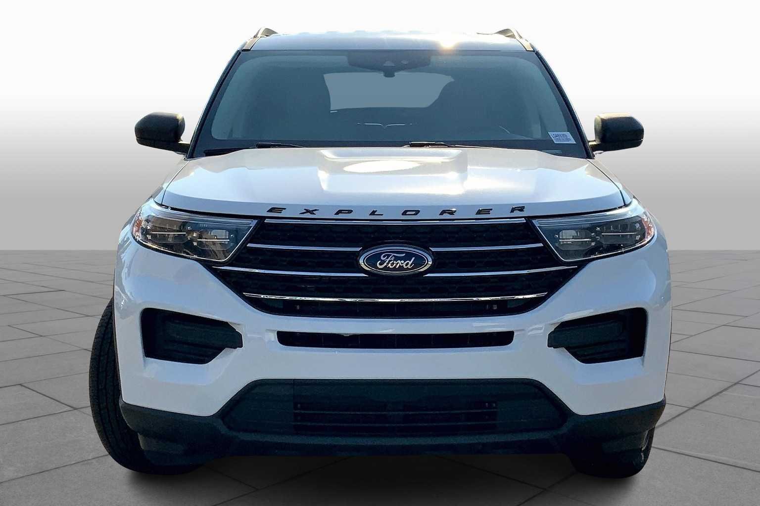Used 2020 Oxford White Ford XLT image 3