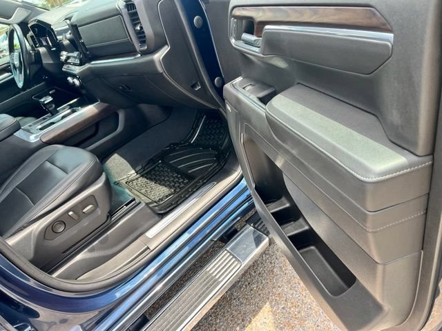 Used 2022 PACIFIC BLUE METALLIC GMC SLT image 22