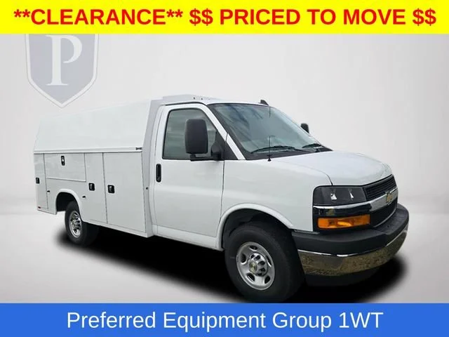 New 2025 Summit White Chevrolet 1WT image 2