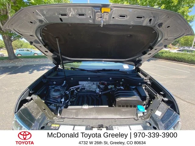 Used 2019 Silver Volkswagen SEL Premium image 27