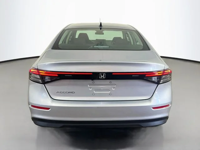 New 2026 Solar Silver Metallic Honda SE image 20