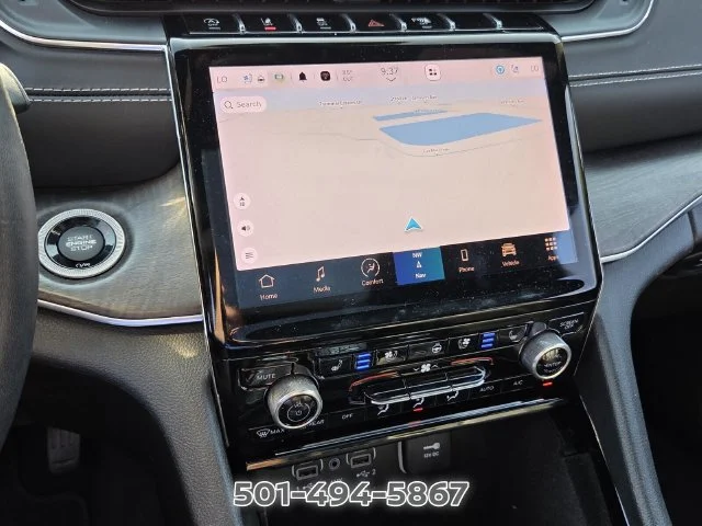 Used 2022 Silver Jeep Overland image 16