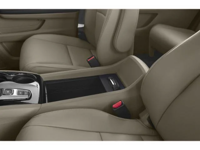 Used 2018 White Diamond Pearl Honda Touring image 18