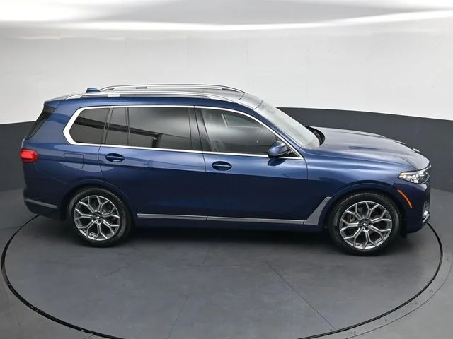 Used 2022 Blue BMW xDrive40i image 26