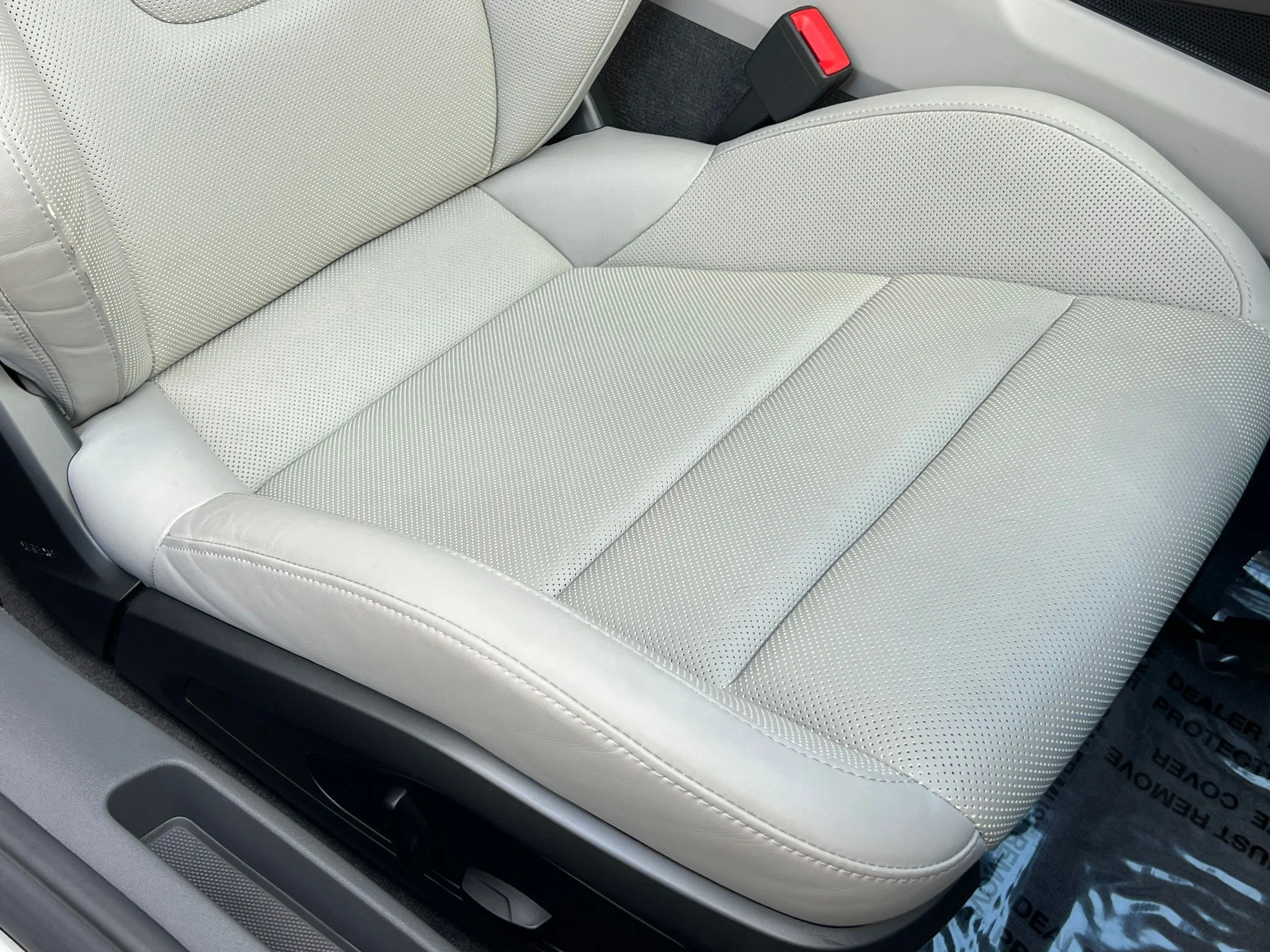 Used 2020 Silver Porsche Carrera 4S image 32