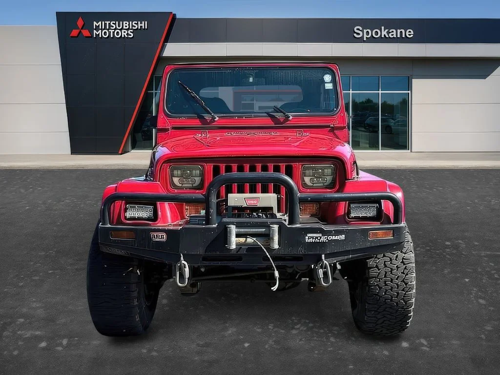 Used 1992 Red Jeep Renegade image 6