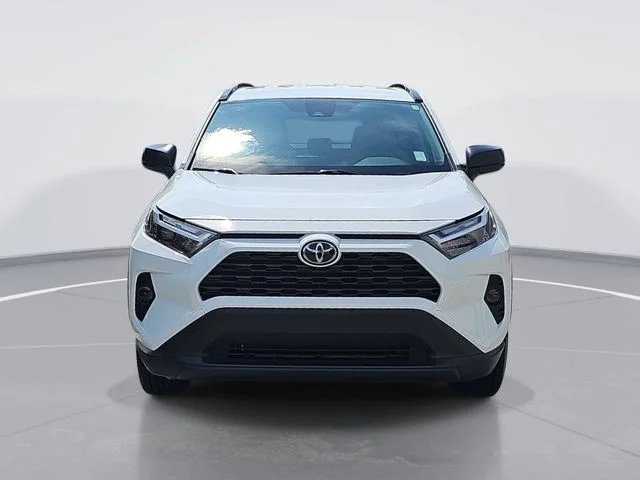 Used 2025 White Toyota LE image 8