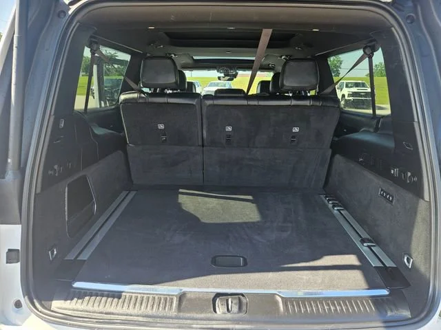 Used 2024 White Jeep 4x4 image 23